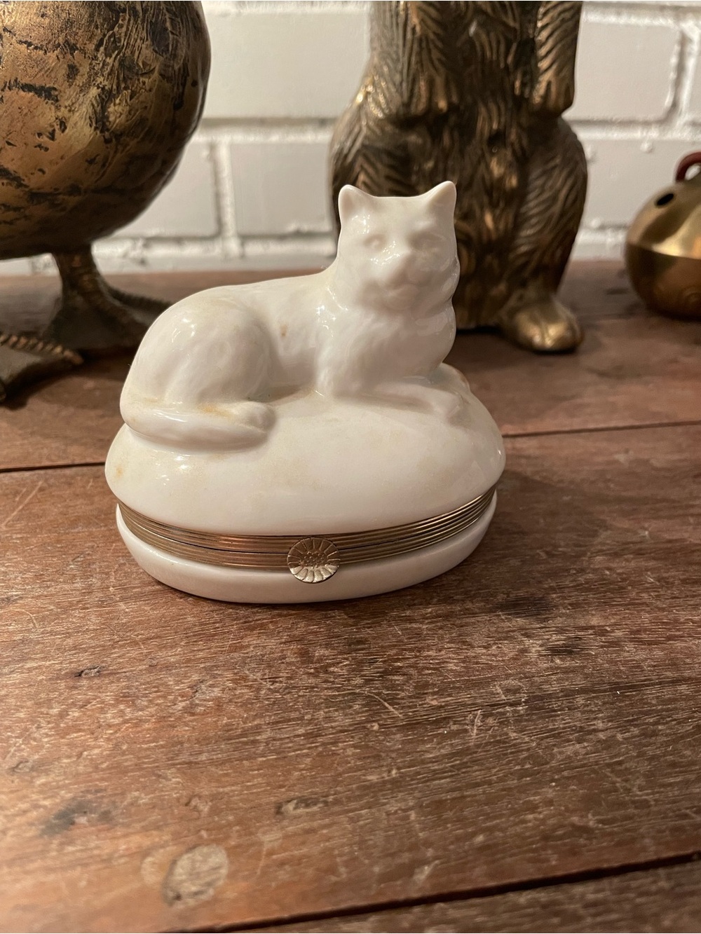 Japan Vintage White Porcelain Cat Trinket Box w/ Hinged Lid, 70s-80s 3.75”